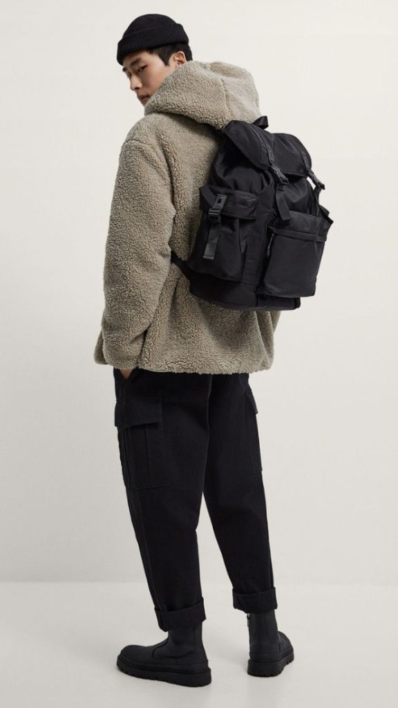 0cb779f4-ea46-4170-93aa-ab5c9b9379ef